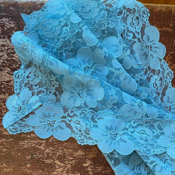 vintage table runner, 3/$10 - Picture 1 of 3